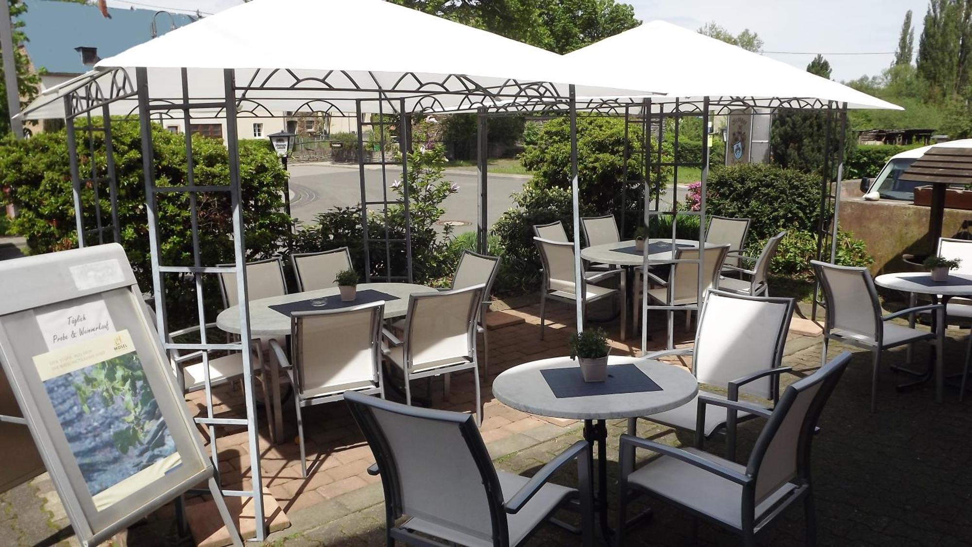 Апартаменти Ferienweingut & Gutsrestaurant Becker Burgen  Екстер'єр фото